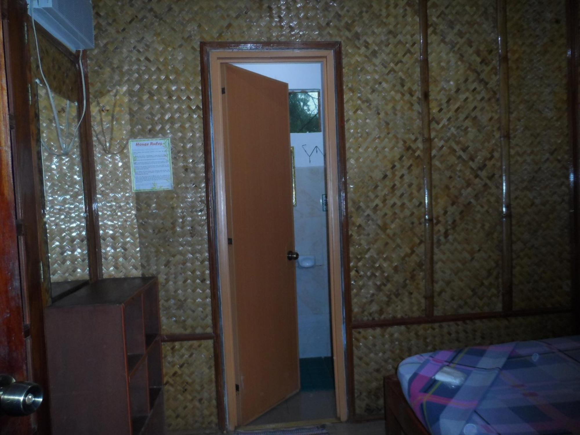 Victoria Guest House And Cottages Puerto Princesa Rom bilde