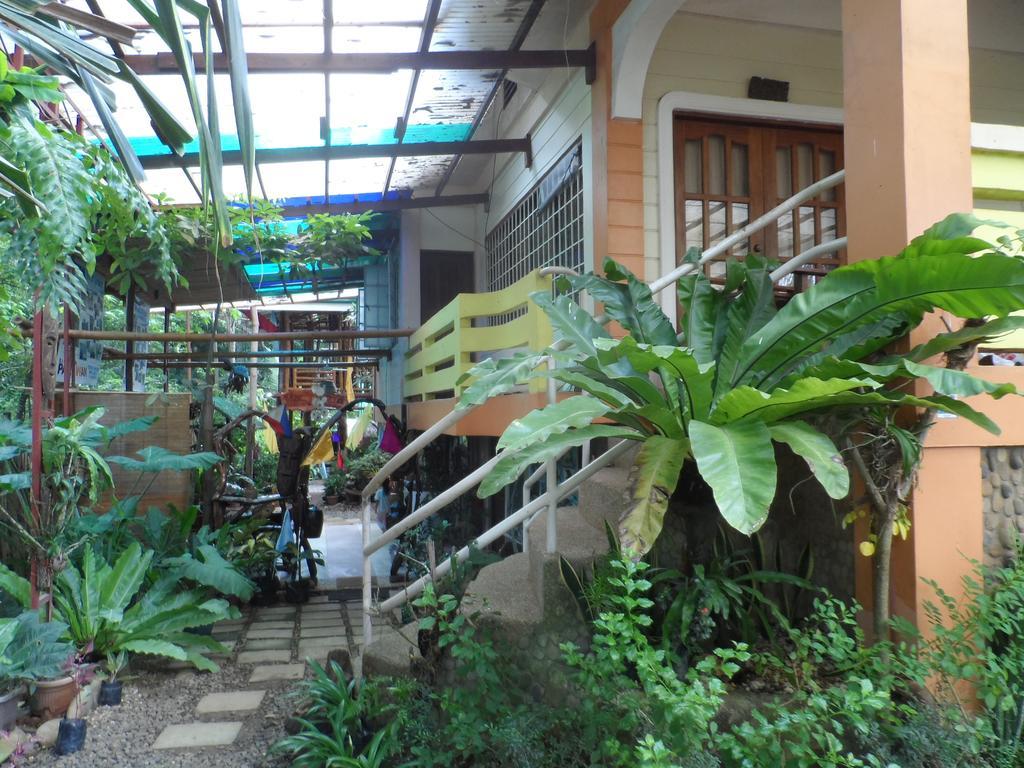 Victoria Guest House And Cottages Puerto Princesa Eksteriør bilde