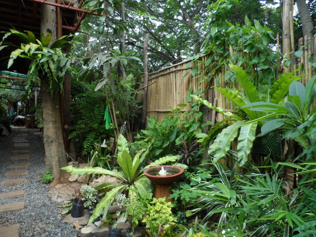 Victoria Guest House And Cottages Puerto Princesa Eksteriør bilde